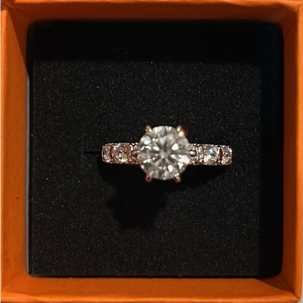Elegant Sterling Silver 925 Size 7 Engagement Ring  Women's Ring